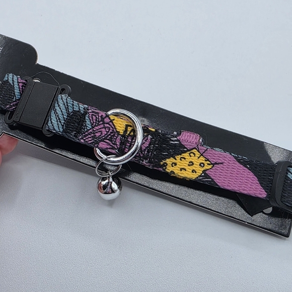 Disney Nightmare Before Christmas Sally Breakaway Cat Collar with Bell - Picture 2 of 3